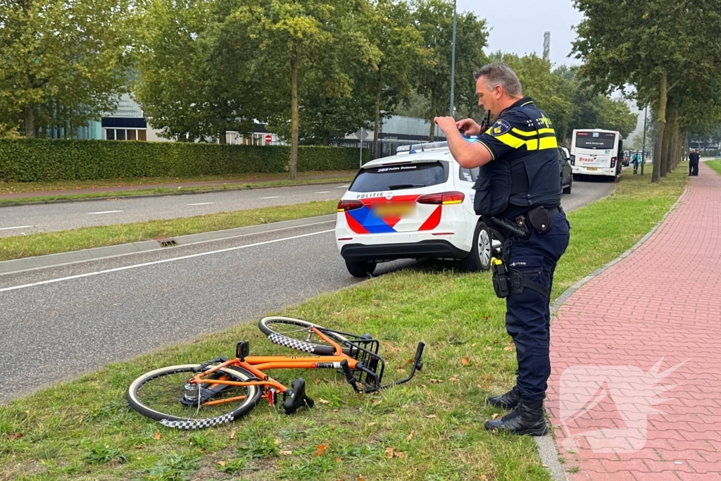 Fietser gewond na aanrijding met lijnbus