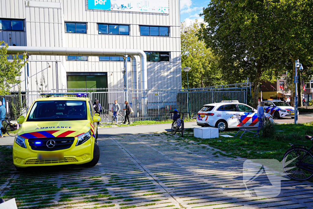 Explosieven team onderzoekt pakket