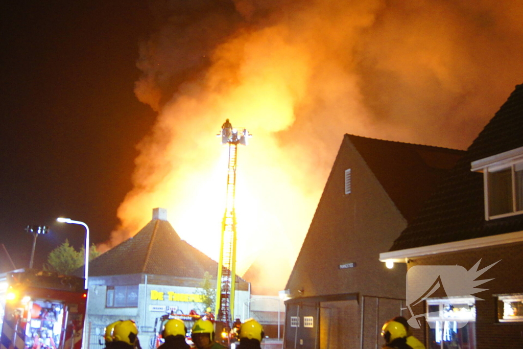 Explosies veroorzaken chaos in de nacht