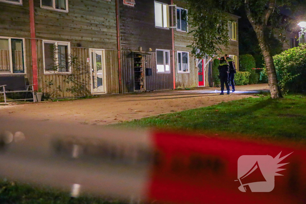 Explosie leidt tot woningbrand