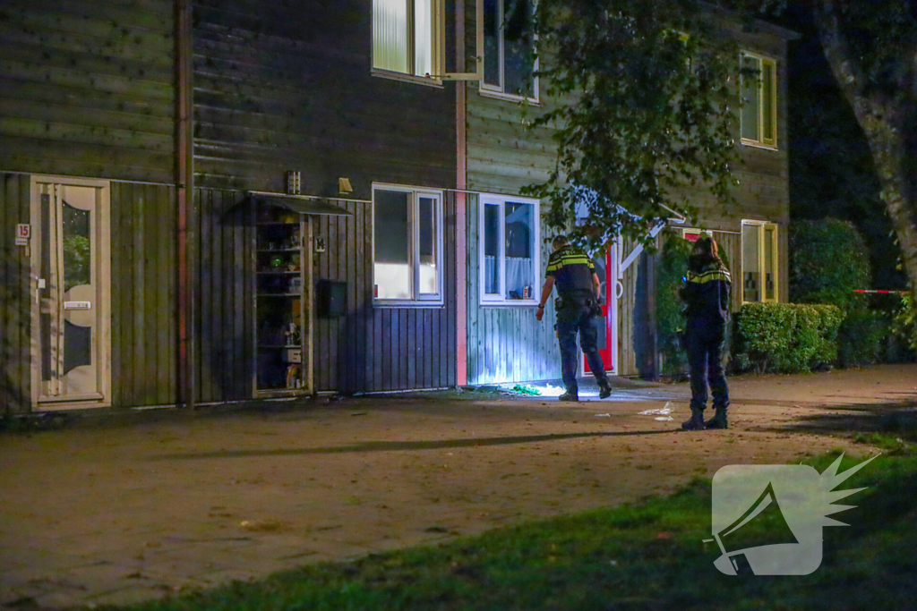 Explosie leidt tot woningbrand
