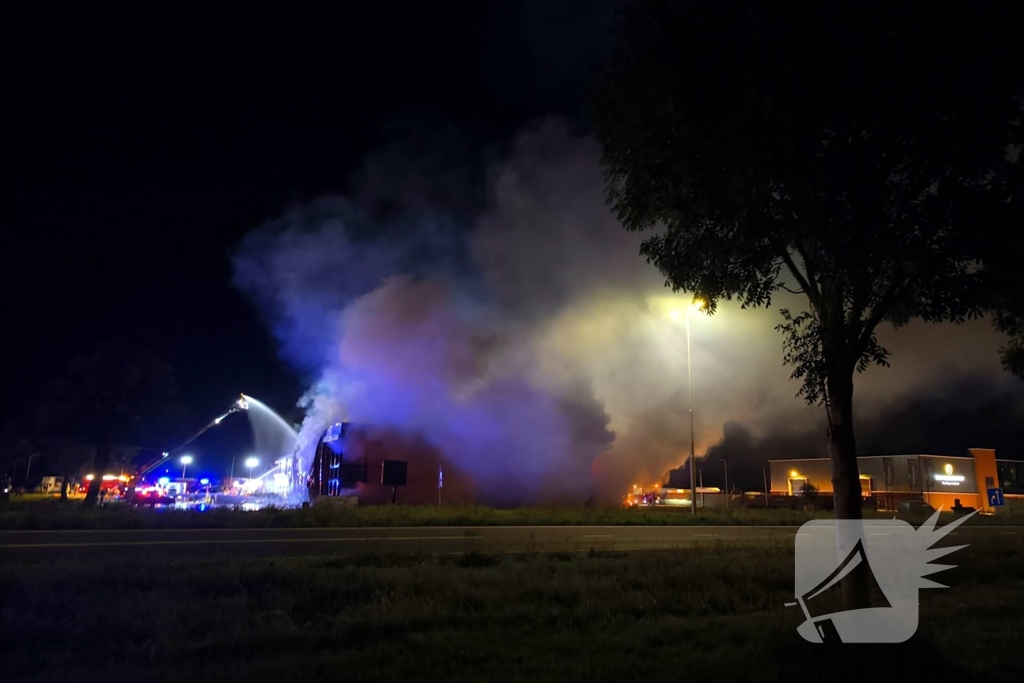 Blusrobot ingezet bij grote brand