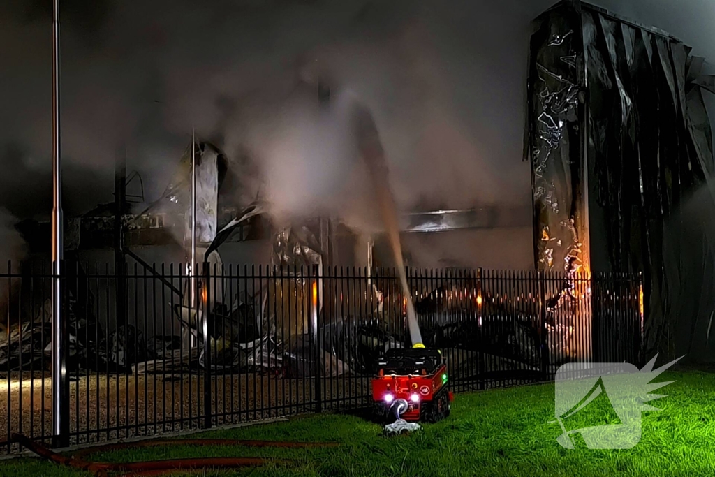 Blusrobot ingezet bij grote brand