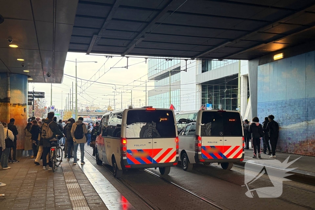 ME grijpt in bij Gaza demonstratie, tram en treinverkeer gestremd
