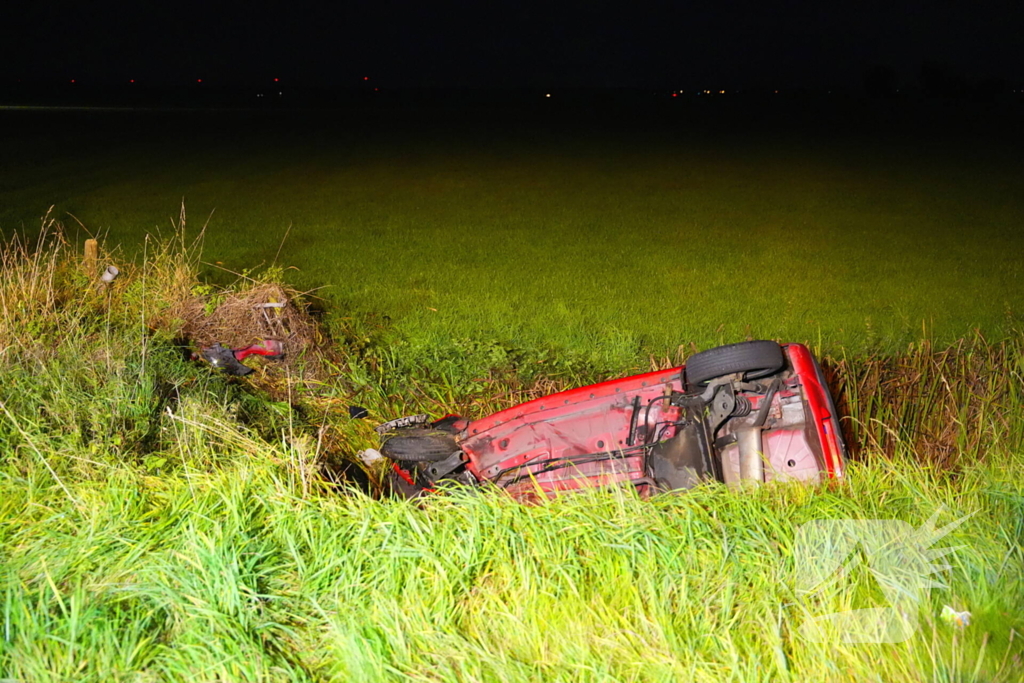 Traumateam ingezet voor een voertuig te water