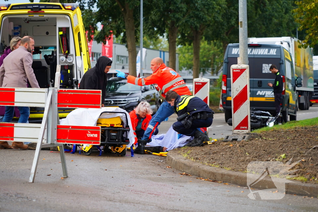 Motorrijdster gewond na val