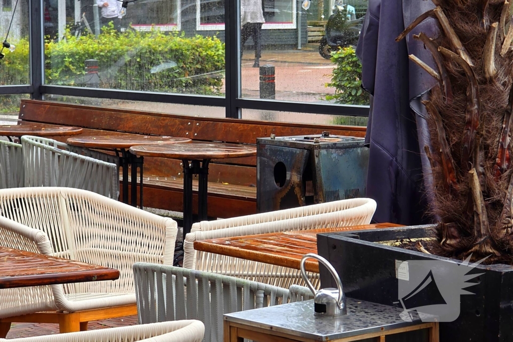 Brand op terras van restaurant geblust