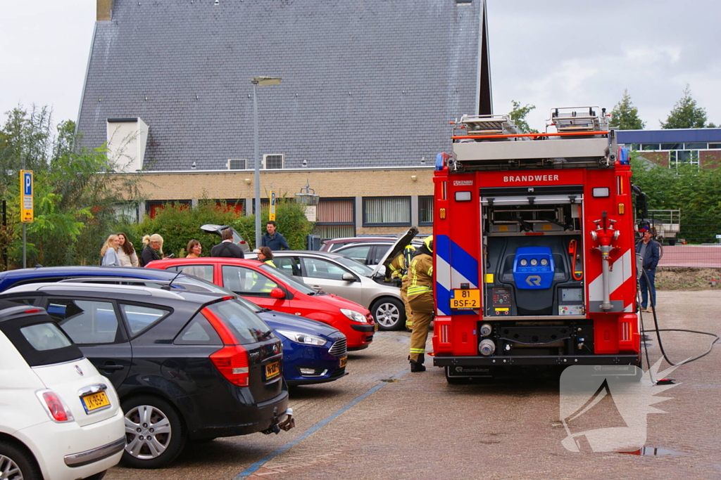 Autobrand snel onder controle