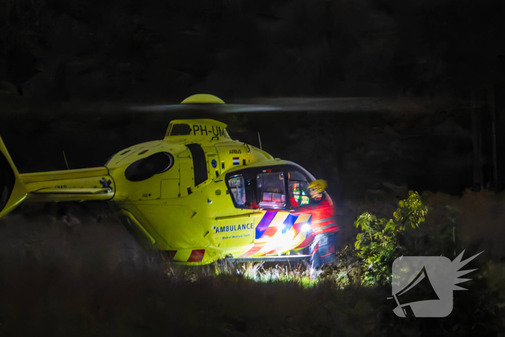 Vrouw ernstig gewond bij aanrijding met auto