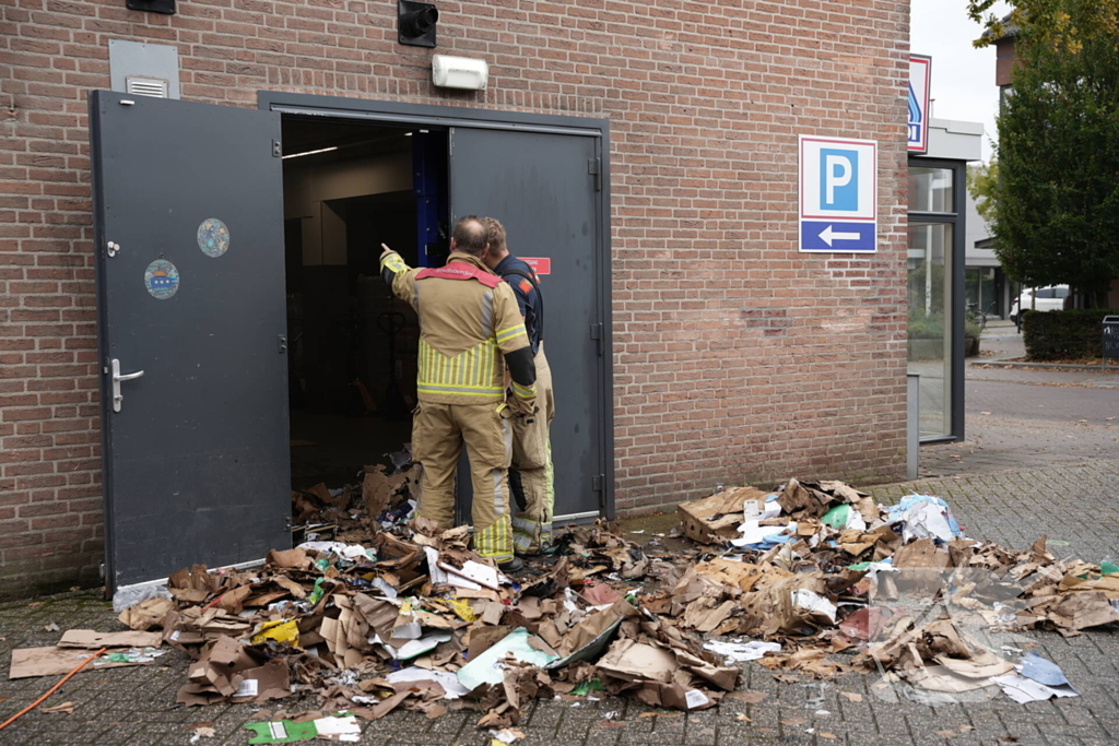 Brand in winkel leidt tot ontruiming