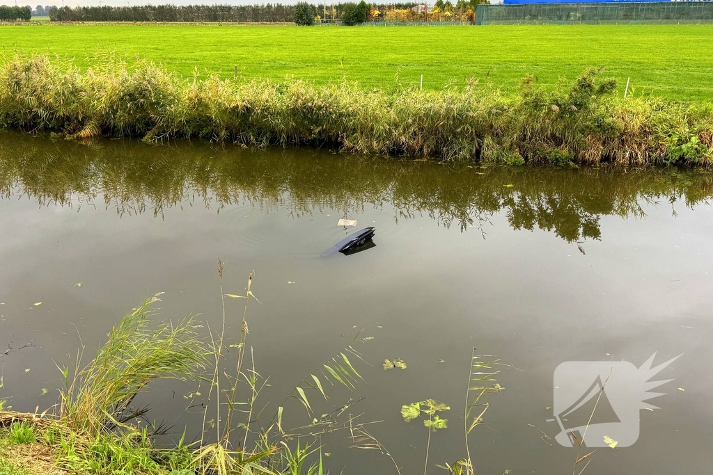 Auto te water na crash