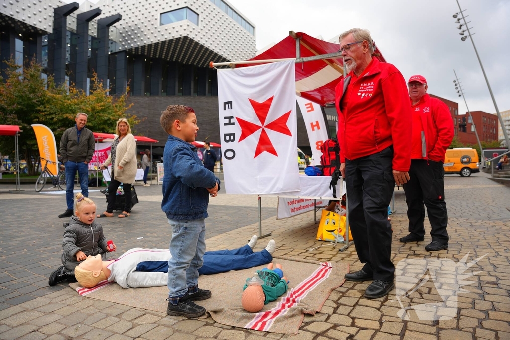 Veiligheidsmarkt trekt belangstellenden