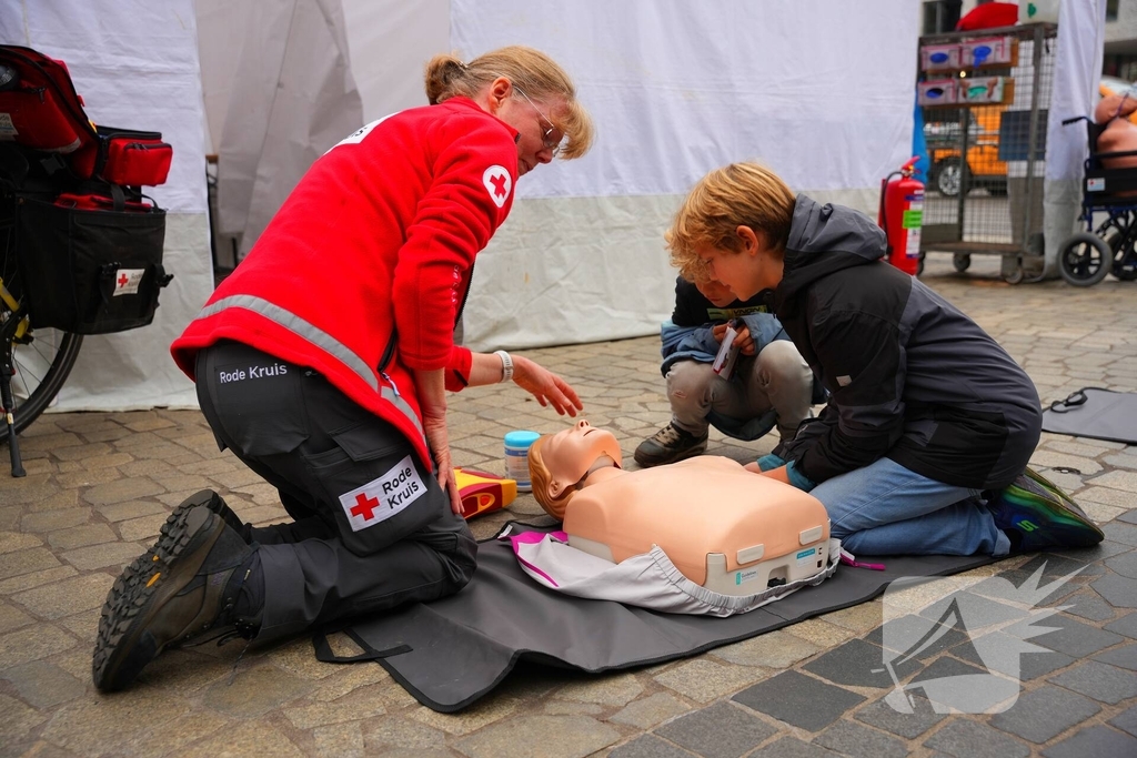 Veiligheidsmarkt trekt belangstellenden