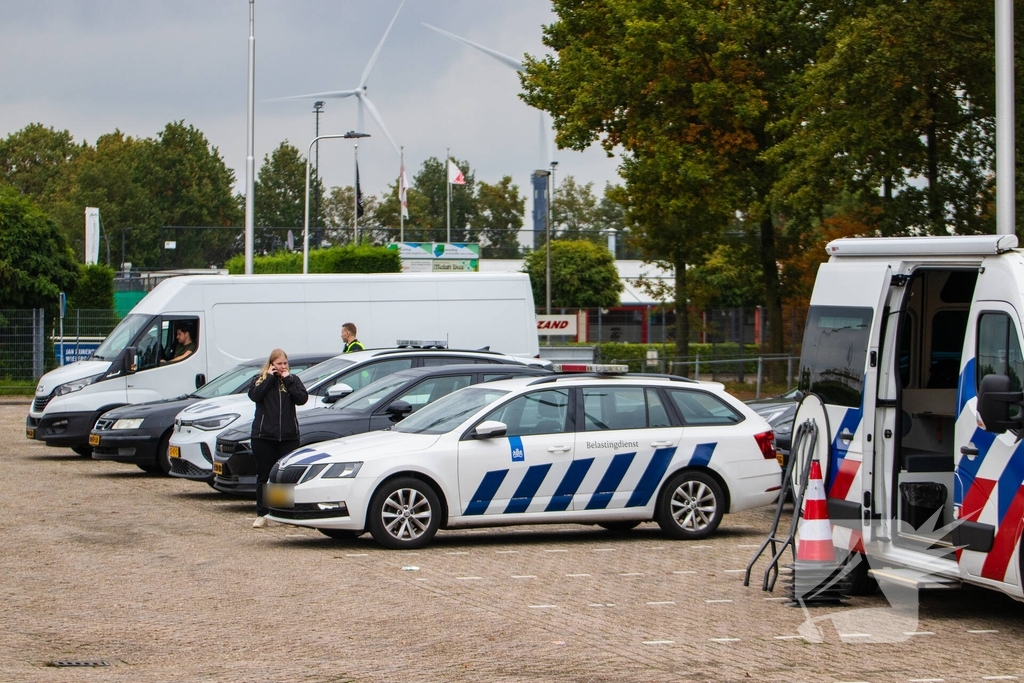 Politie houdt verkeerscontrole