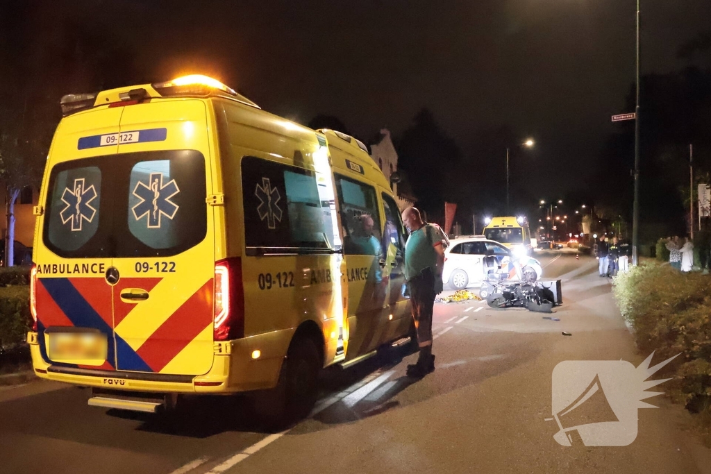 Man op scootmobiel gewond bij ongeval met bezorgbrommer