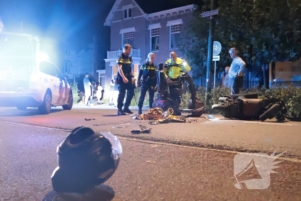 Man op scootmobiel gewond bij ongeval met bezorgbrommer