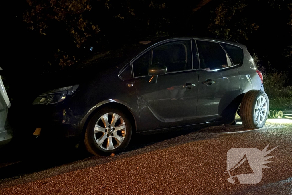 Botsing veroorzaakt aanzienlijke schade