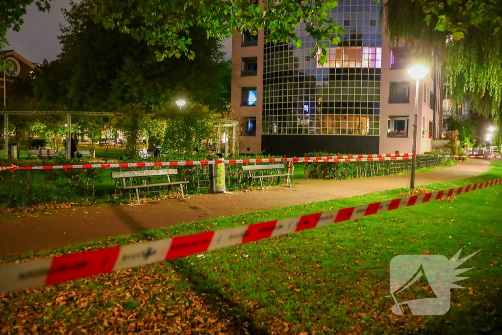 Man gewond bij steekincident in Amsterdam