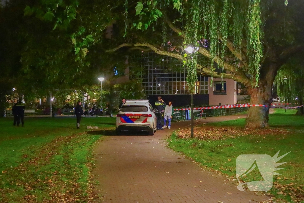 Man gewond bij steekincident in Amsterdam