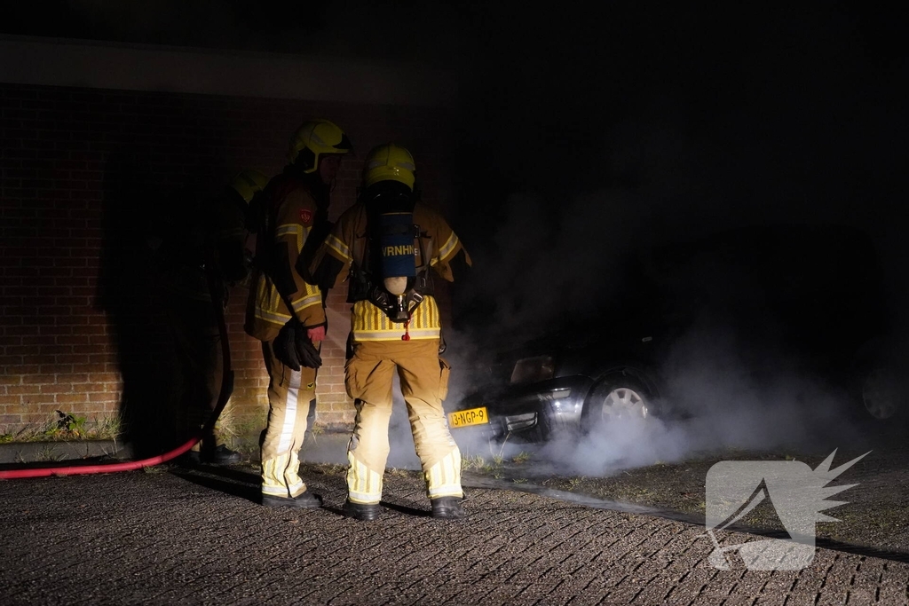 Voertuig in vlammen