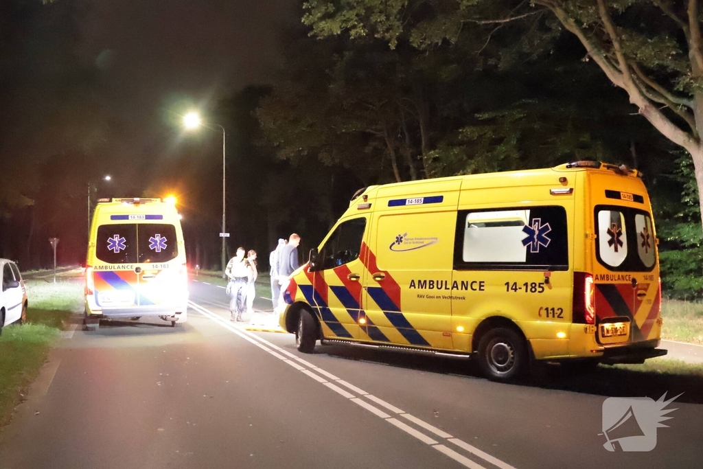 Zwaargewonde bij aanrijding in Laren