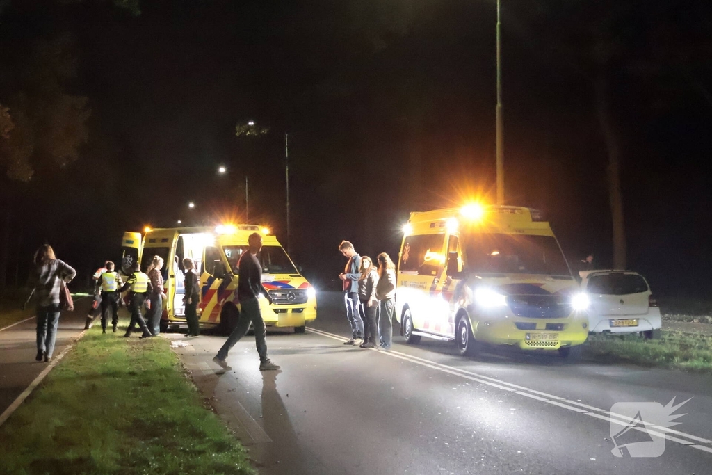 Zwaargewonde bij aanrijding in Laren
