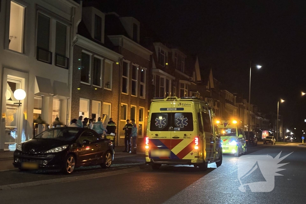 Gewonde nadat automobilist controle verliest in bocht