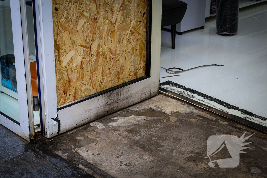 Politie zoekt getuigen na brandstichting