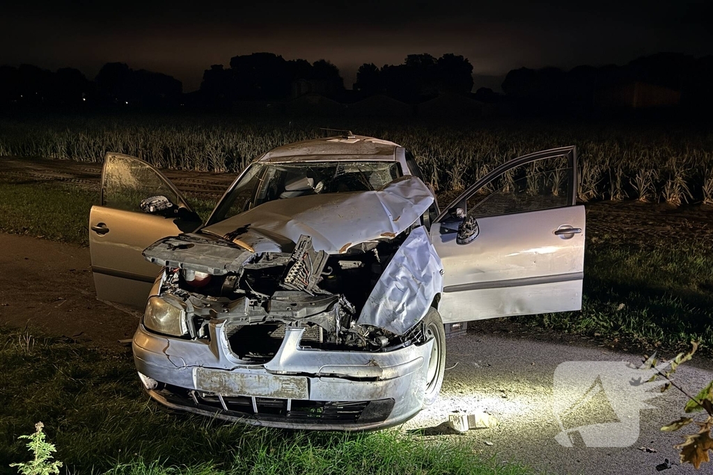 Bestuur spoorloos na eenzijdig ongeval