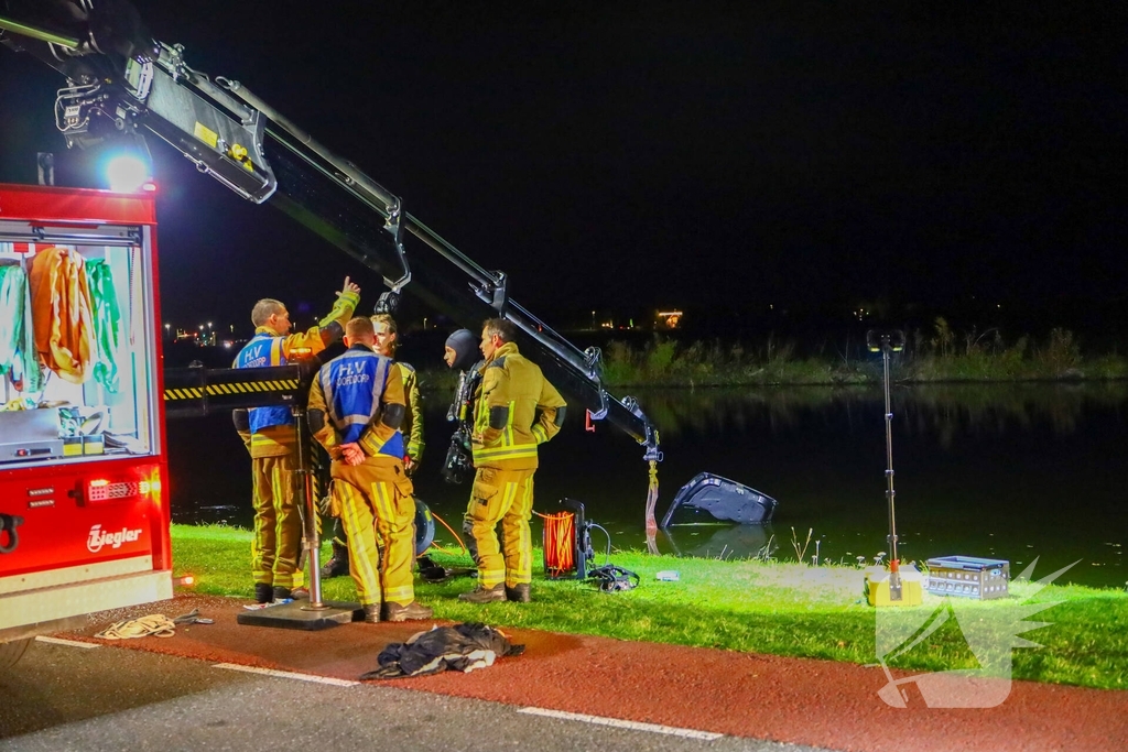 Inzittende auto in kritieke toestand na ongeval