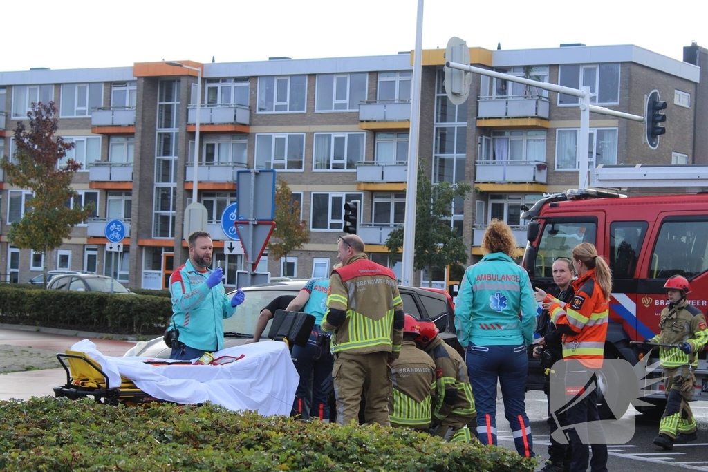 Brandweer bevrijdt beknelde fietser