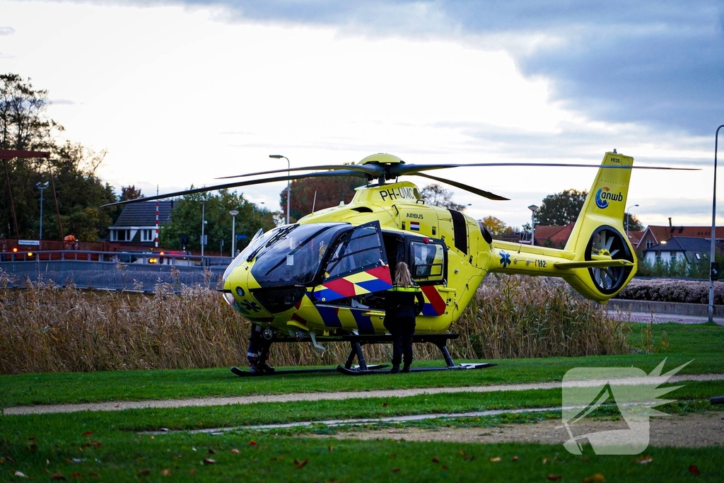 Traumahelikopter Ingezet Voor Medische Noodsituatie Trekt Veel Bekijks