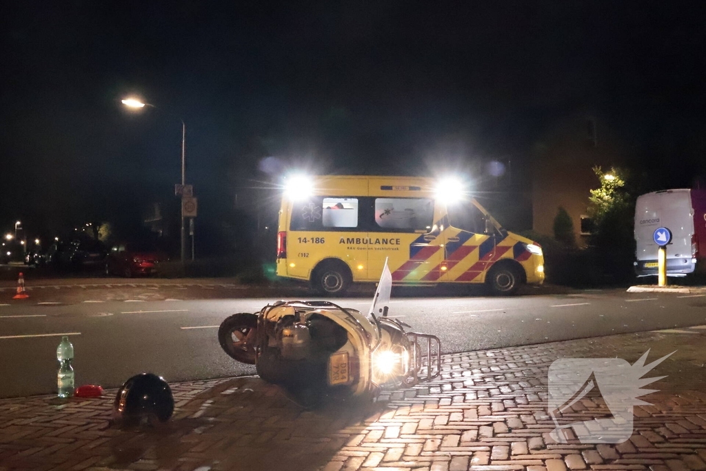 Ongeval tussen bestelbus en scooter met gewonden