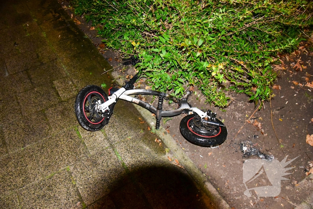 Flinke brand in kelderruimte portiekflat