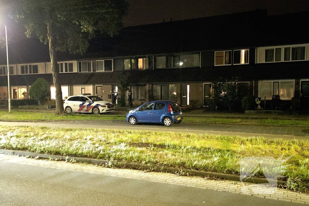 Vuurwerk ontploft bij voordeur woning