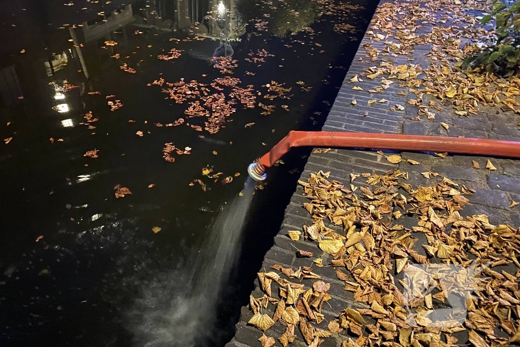 Kelderbox loopt onder door lekkage