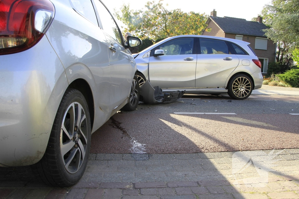 Gewonde bij frontale aanrijding
