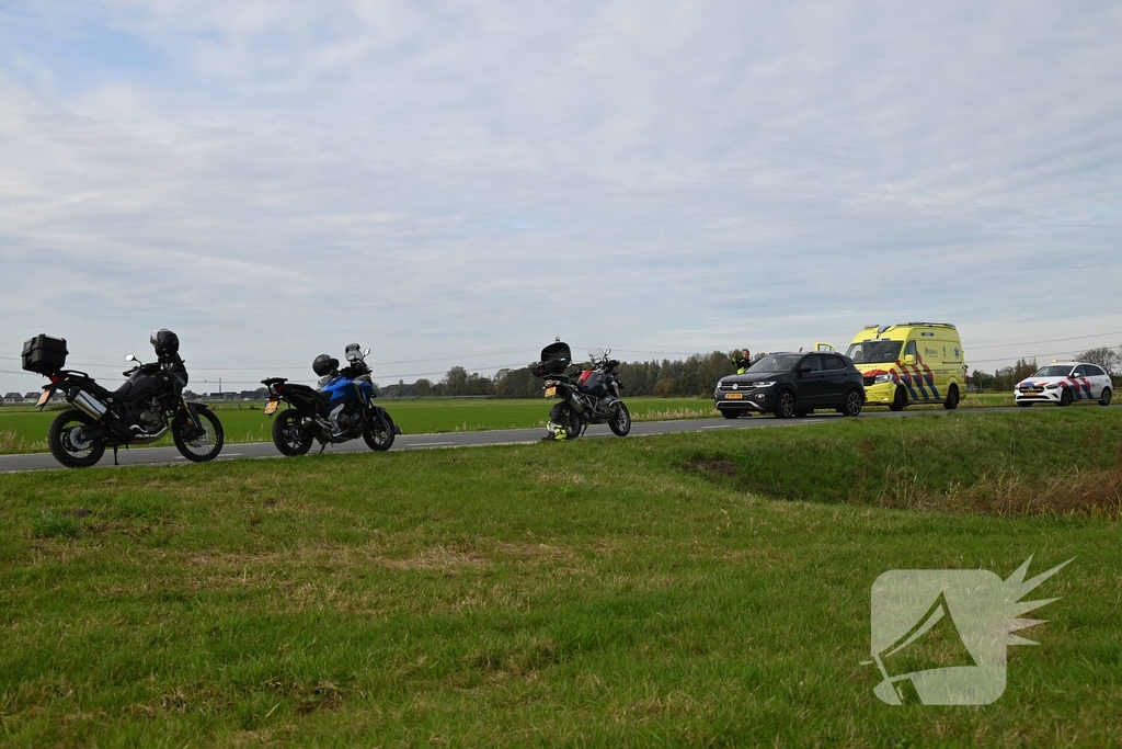 Motorrijder in sloot bij ongeval