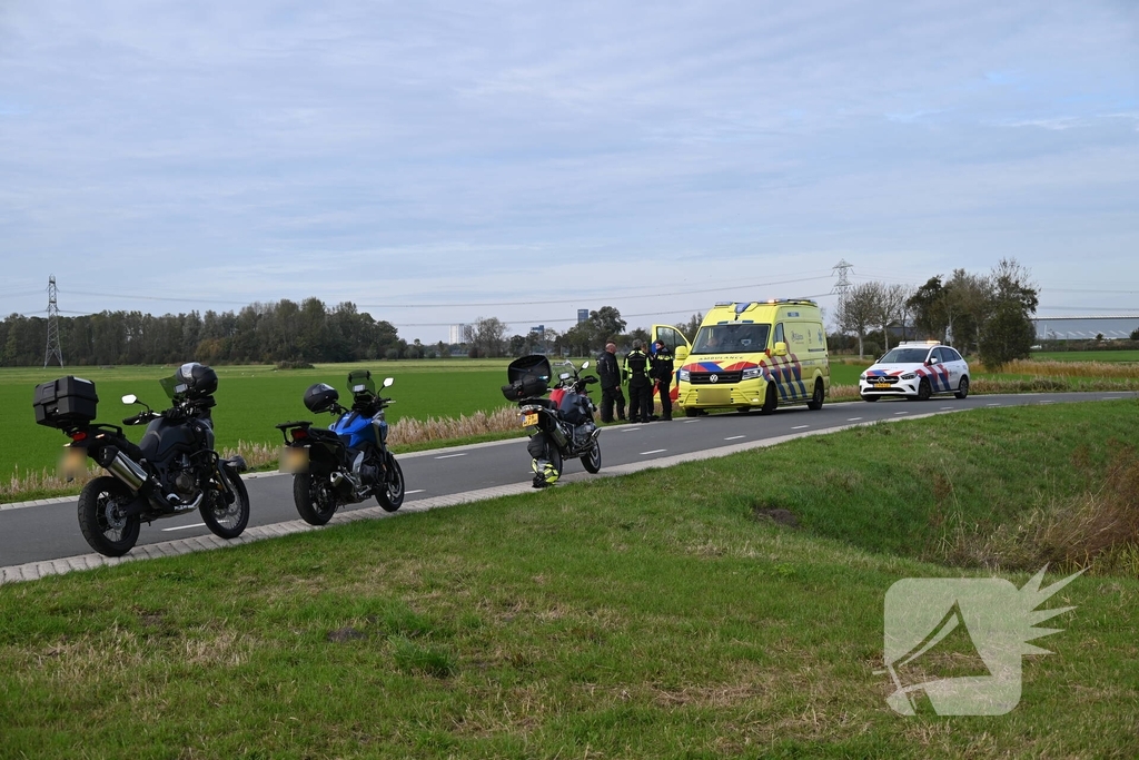 Motorrijder in sloot bij ongeval