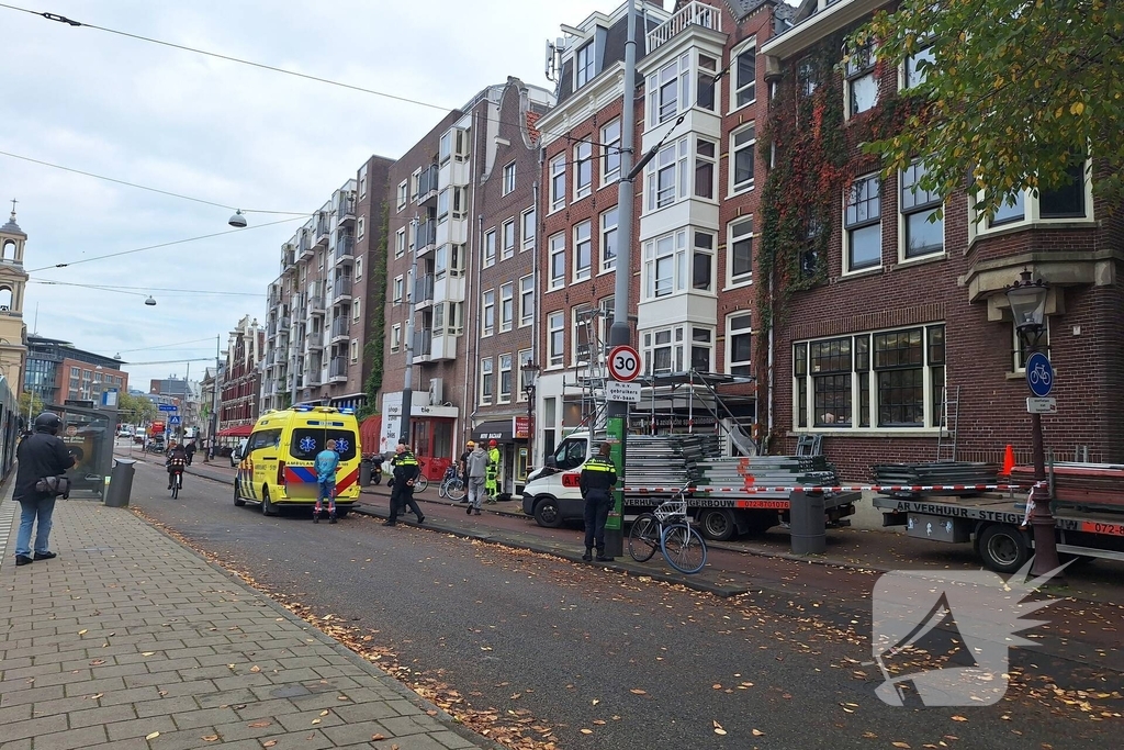 Werknemer valt van steiger bij werkzaamheden