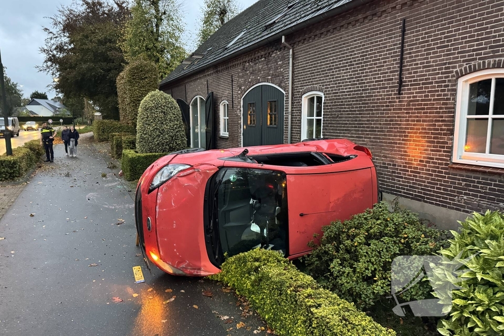 Vrouw komt met de schrik vrij na ongeval