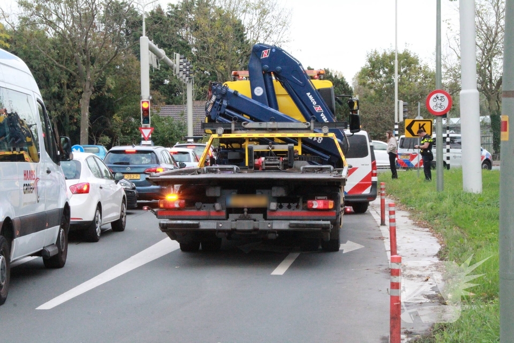 Kop-staartbotsing leidt tot schade, geen gewonden