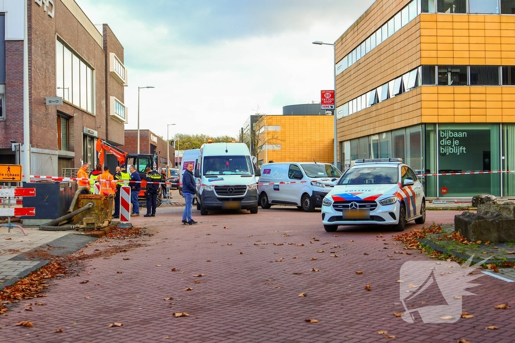 Ongeval leidt tot politieafsluiting bij autodealer