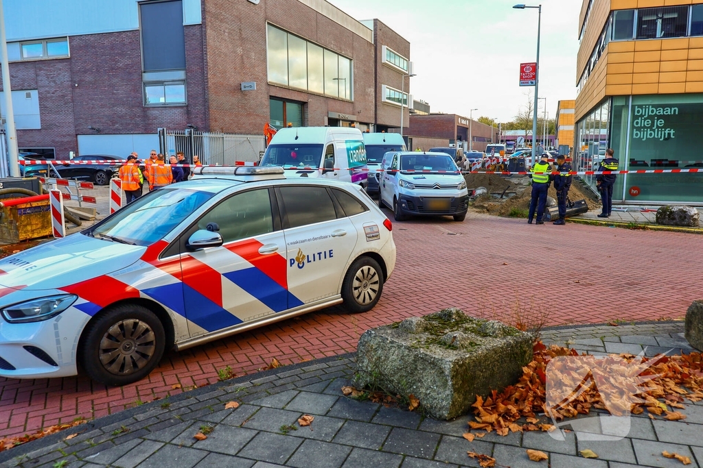 Ongeval leidt tot politieafsluiting bij autodealer