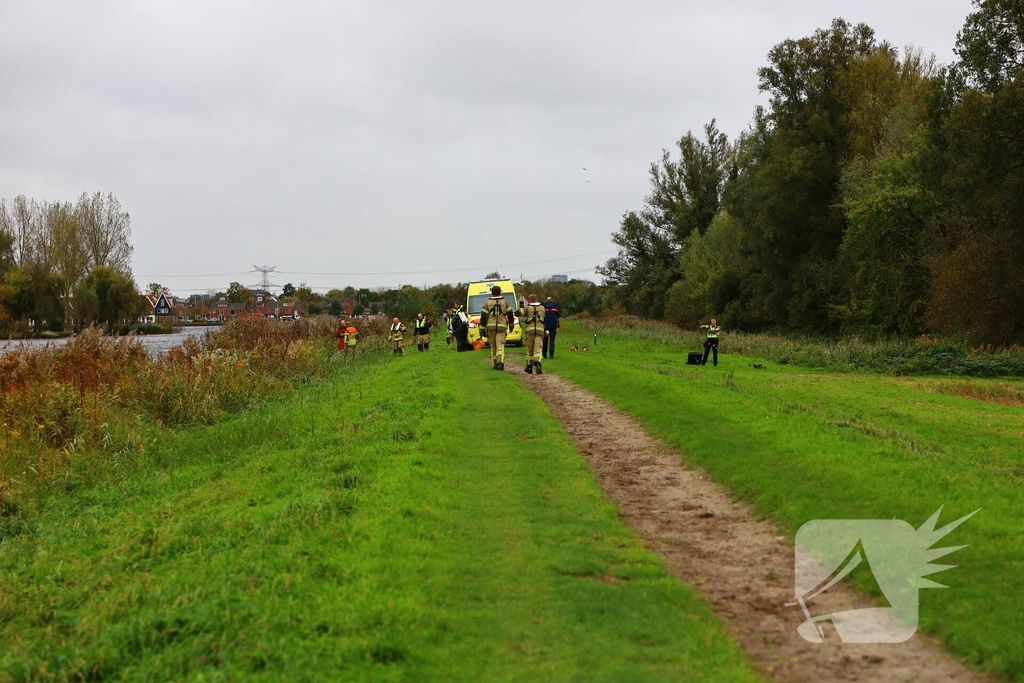 Zoekactie naar persoon te water met traumaheli