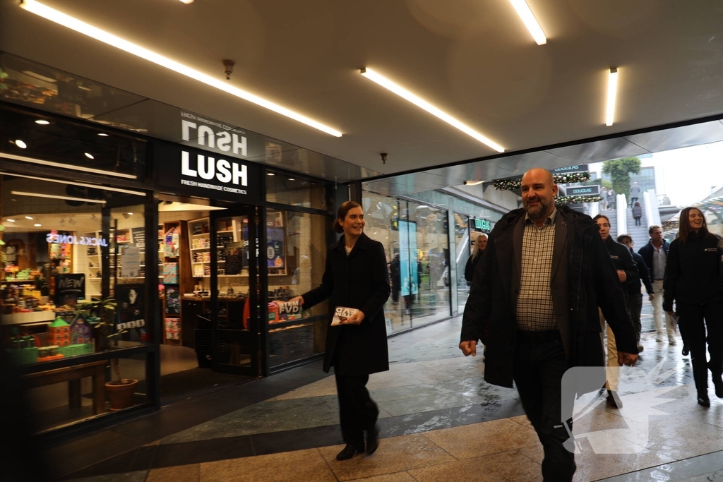 Lidewij de Vos brengt bezoek aan de stad