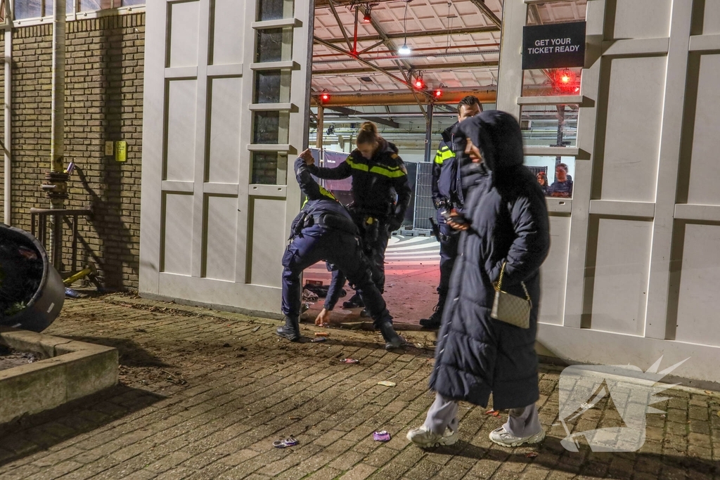 Dance event beëindigd door grote drukte