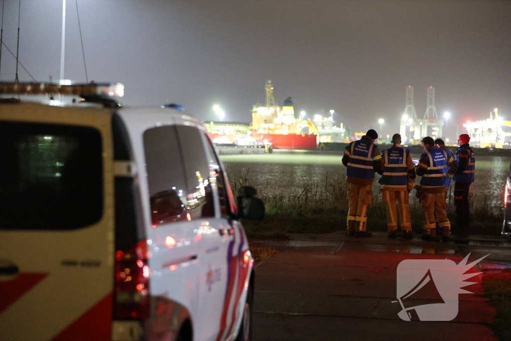 Twee vermisten na aanvaring in haven