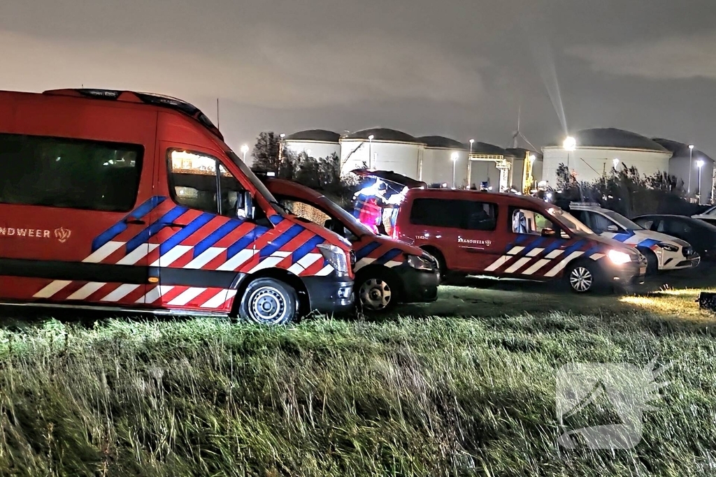 Twee vermisten na aanvaring in haven