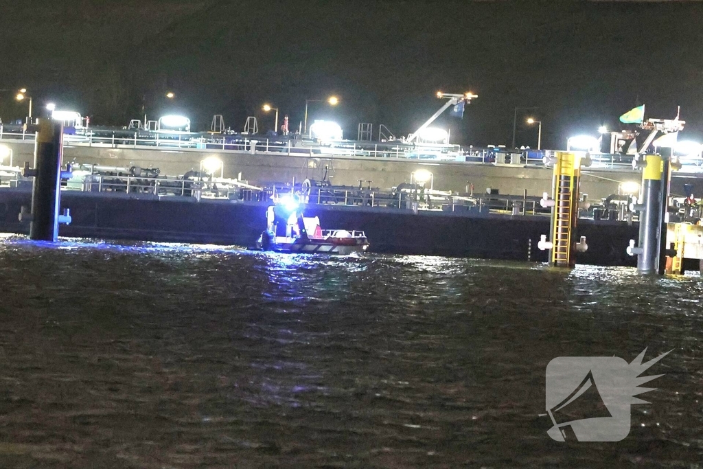 Twee vermisten na aanvaring in haven